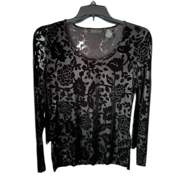 Apostrophe Tops - 🖤🖤EUC- BLACK FLORAL LIGHT SHEER VERY PRETTY SHIRT🖤🖤 SZ M